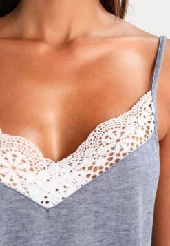 Anna Field Sarah Short Pj Set - Pyjama - Off-White/Dark Blue 13 Anna Field Sarah Short Pj Set - Pyjama - Off-White/Dark Blue -Anna Field Boutique 04e3d1816e4748b4a0e2b5863bfae2f9