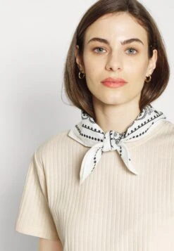 Top Skirt Set - Jupe Crayon - 003 - Off-White -Anna Field Boutique 17d77307363e48c6bd680b42cdfb7bf7