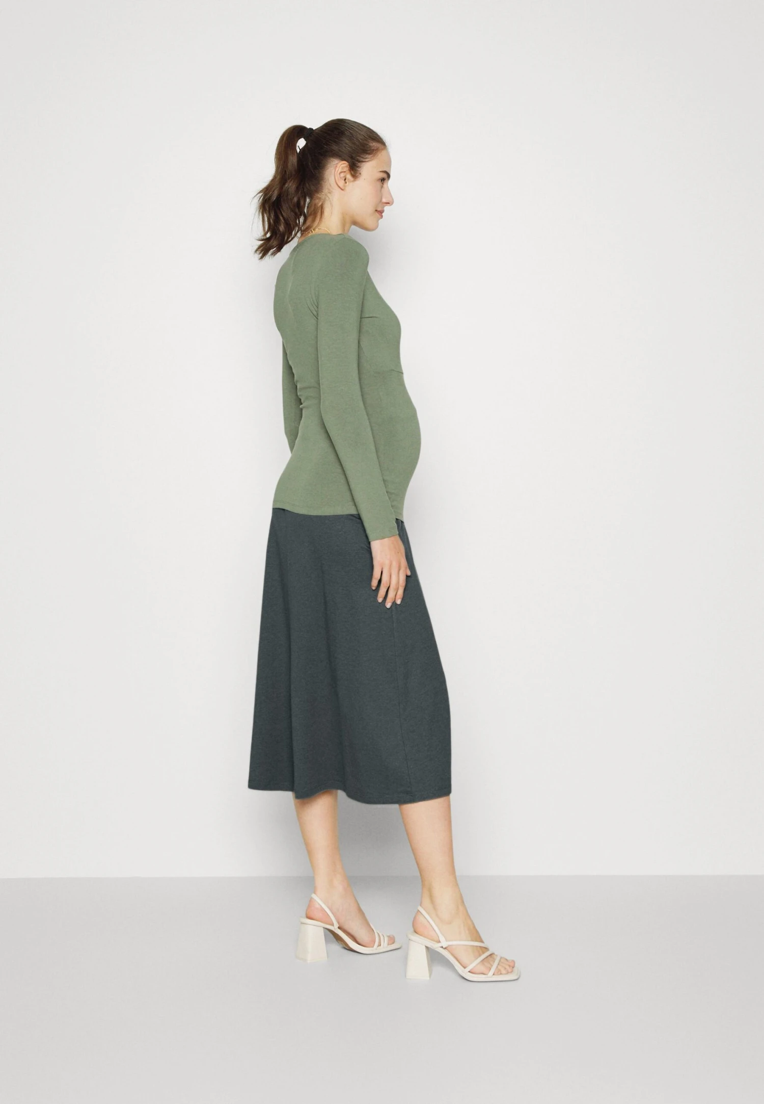 Maternity Basic Midi Skirt - Jupe Crayon - Light Green 5 Maternity Basic Midi Skirt - Jupe Crayon - Light Green – Image 3