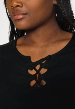 Curvy Front Lace - T-Shirt Basique - Black -Anna Field Boutique 1aedc7f34d1f4f3da1a168ca8b48e424