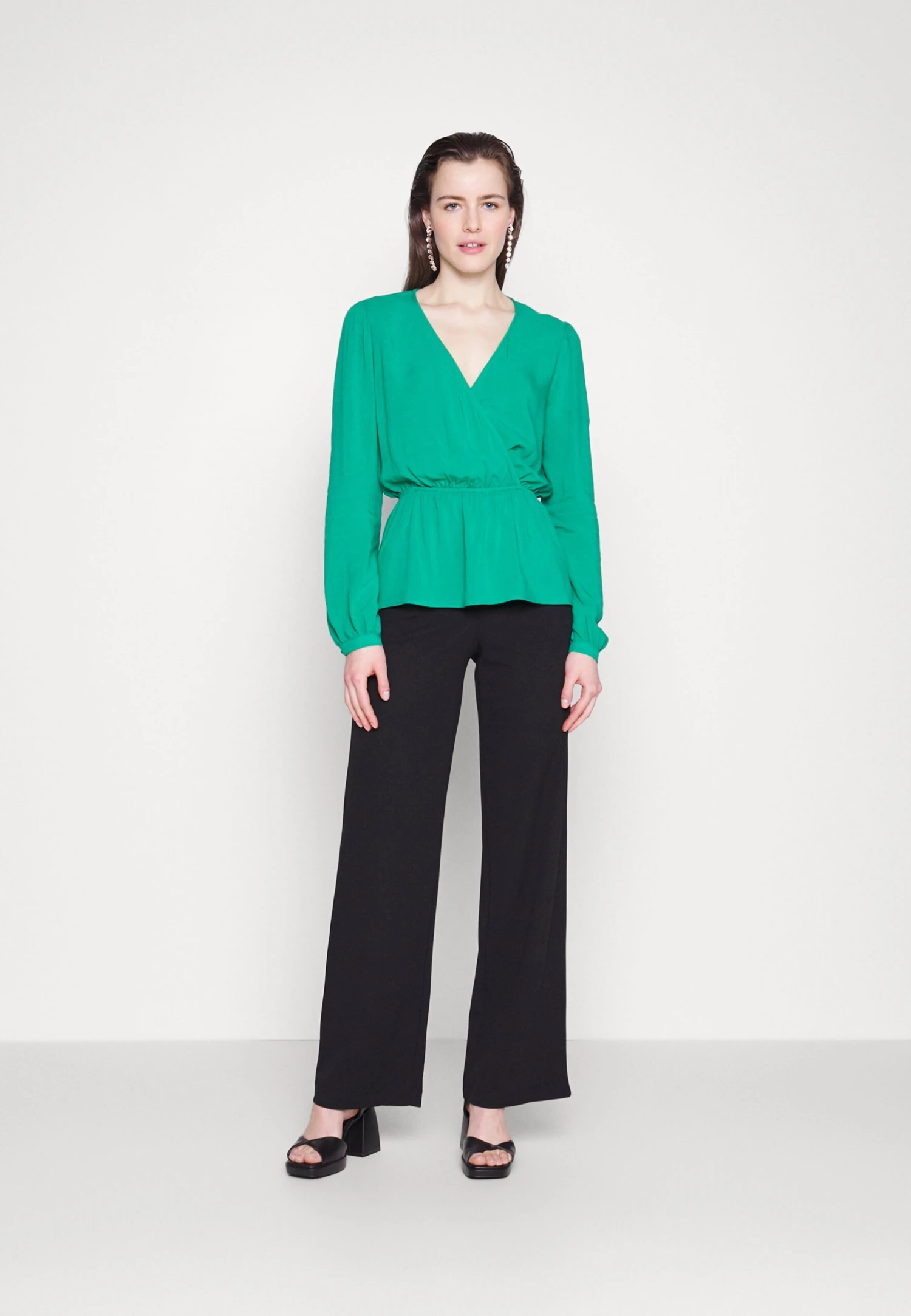 Blouse - Green 4 Blouse - Green – Image 2