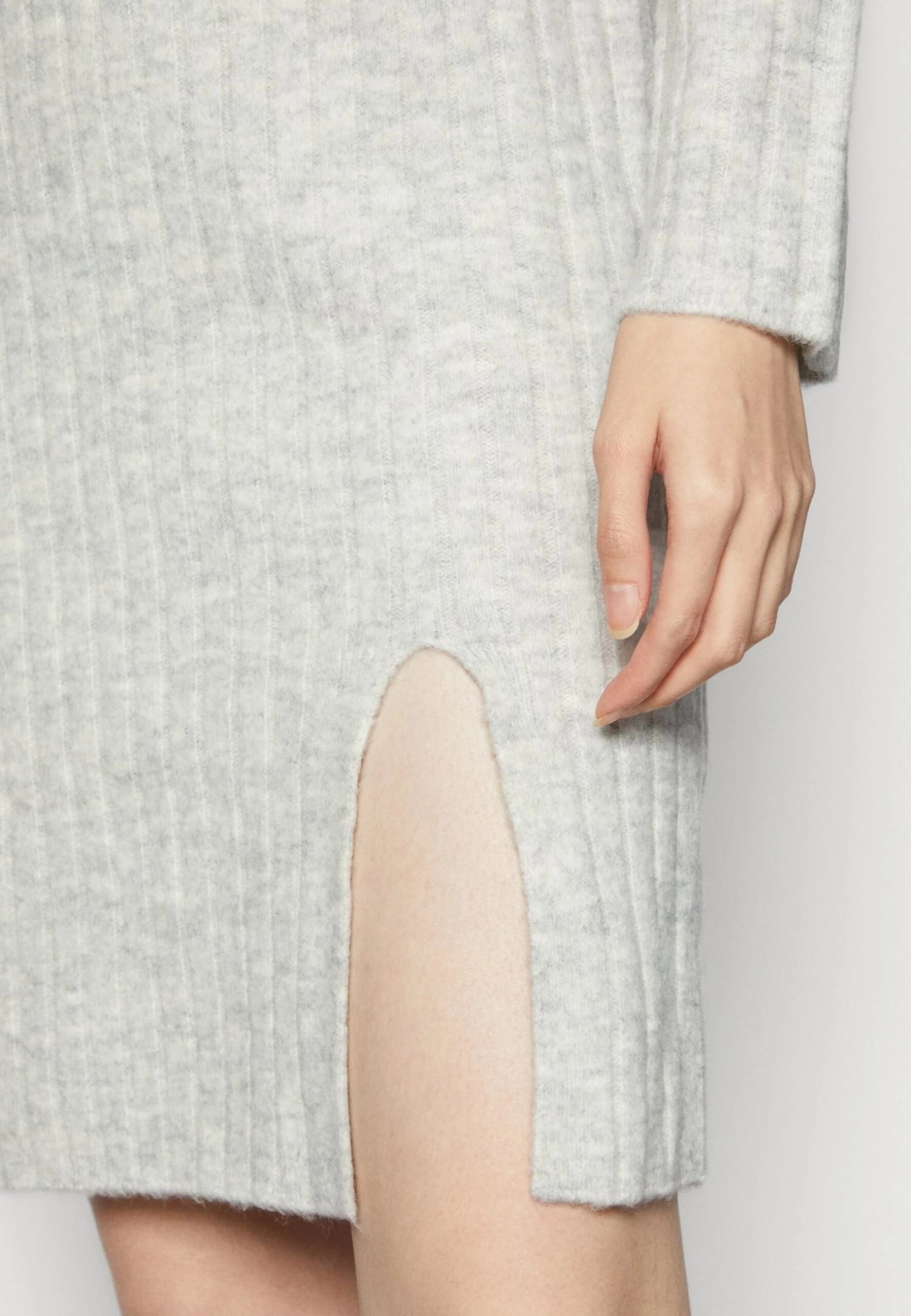 Anna Field Robe Pull - Mottled Light Grey 8 Anna Field Robe Pull - Mottled Light Grey – Image 6