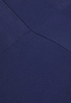 Anna Field V Ausschnitt Bodycon Midi Strickkleid - Robe Fourreau - Dark Blue 7 Anna Field V Ausschnitt Bodycon Midi Strickkleid - Robe Fourreau - Dark Blue -Anna Field Boutique 3290a5e80f304503add62d145acdc15a