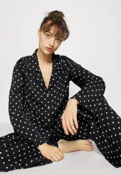 Anna Field Pyjama - Black/Off-White -Anna Field Boutique 3de179e7501f4ce2bb86e225d46c386f