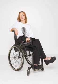 Anna Field T-Shirt Imprimé - White 16 Anna Field T-Shirt Imprimé - White -Anna Field Boutique 422ed7cab5584cd1a5515aaa7f2b9e90