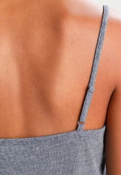 Anna Field Sarah Short Pj Set - Pyjama - Off-White/Dark Blue 12 Anna Field Sarah Short Pj Set - Pyjama - Off-White/Dark Blue -Anna Field Boutique 49d51a315b42407db76066305cc81b2a