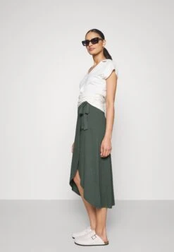 Anna Field Basic Wrap Over Midi Skirt - Jupe Trapèze - Light Green -Anna Field Boutique 6f67b13ae5f545ada2a3aa5b5f746f2e