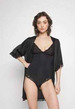 Anna Field Boutique -Anna Field Boutique 8a42d88ae03b44f9b9e999cb1d119b89