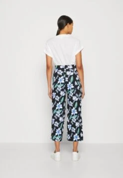 Anna Field Pantalon Classique - Multi-Coloured 10 Anna Field Pantalon Classique - Multi-Coloured -Anna Field Boutique 95f93689abd04c25b60e43aa90079e39