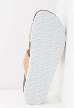 Anna Field Chaussons - Rose Gold 15 Anna Field Chaussons - Rose Gold -Anna Field Boutique 97a2aa3793284303a1a2c96beea9f9ee