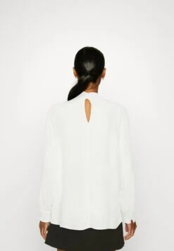 Anna Field Tunique - Off-White -Anna Field Boutique af0ce298ac9d4e6494c3a95d889ead0b