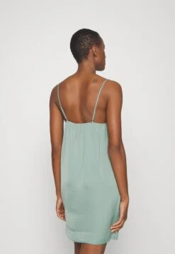 Anna Field Chemise De Nuit / Nuisette - Green -Anna Field Boutique b33dfcbd03e1443c9f25c5bfe2eef2dc