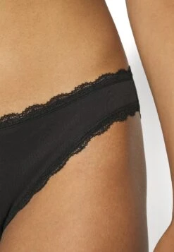 Anna Field 7 Pack - Slip - Black 13 Anna Field 7 Pack - Slip - Black -Anna Field Boutique bff7721b43164e60b6b42b037e86c630