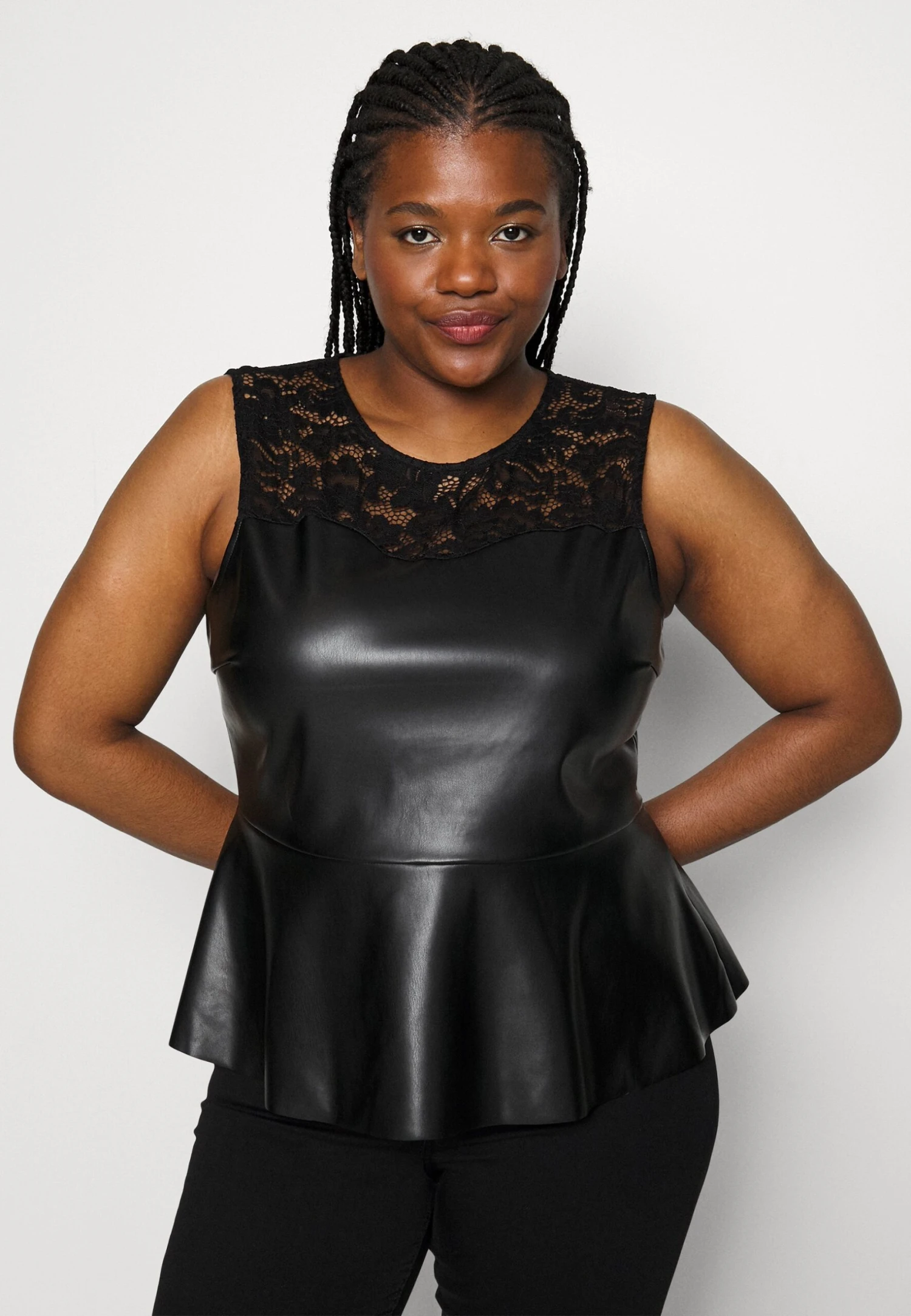 Blouse - Black 6 Blouse - Black – Image 4