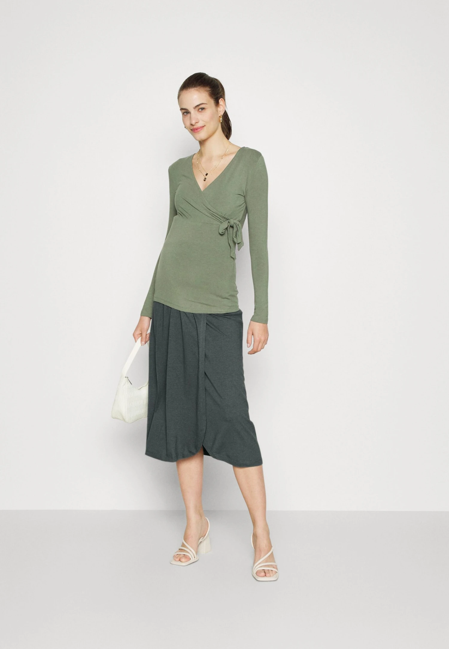 Maternity Basic Midi Skirt - Jupe Crayon - Light Green 4 Maternity Basic Midi Skirt - Jupe Crayon - Light Green – Image 2
