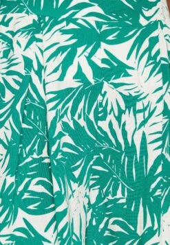 Anna Field Short - Green/Off White 13 Anna Field Short - Green/Off White -Anna Field Boutique fee4a64e479446a79f62f94204a5f0b6